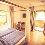 Am Oedenturm Гостевой дом 3*